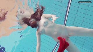 Libuse underwater slut naked body