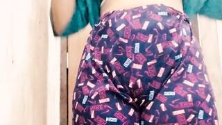 Peeche s aakr salwar m hath daal diya full hindi clear audio
