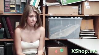 Racy floozy Alyce Anderson fucks with pussy tester