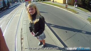 Dirty Flix - Blonde cutie Kelly Candy tricked outdoor sex teen-porn