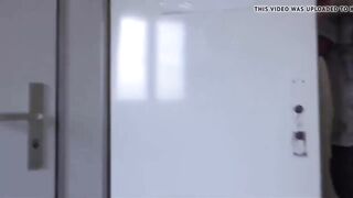 Sex im Badezimmer mit einer Blondine an HurenX