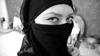 Hijabi Goddess Mistress