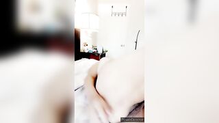 Dressed up, needed to masturbate with dildo & piss. Mature woman
