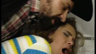 milf gives the pussy to the stepfather!