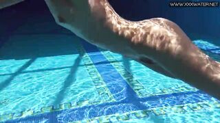 Tiffany Tatum shows hot ass underwater
