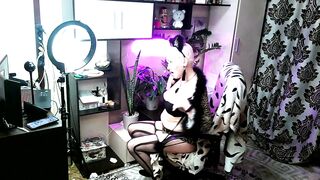 Hello, my mature Kitty! ))
