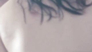 Milo Ventimiglia, Roxane Mesquida - Kiss of the Damned (2012)