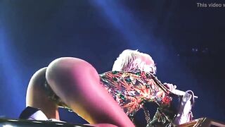 MiLEY CYRUS ARIANA GRANDE PORN ViDEO STRIPTEASE *19* [video edited by YOUTUBE SEARCH T.R.O. - Like Slat ]