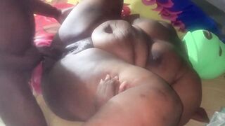 I love fucking my bbc raw because my pussy is so deep