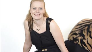 notgeile junge rothaarige ist beim casting und will nur ficken