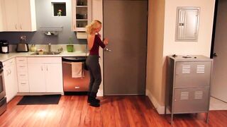 two ballerinas rub each other's twats through their pantyhose