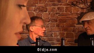 English oldman fucks cute american blonde in a pub