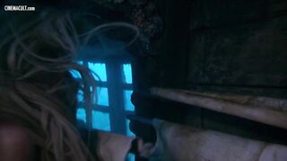 Nude Celebrities - Underwater Scenes