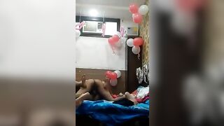 Bhabhi ke birthday pe Chod Chod ke chikhe nikalwayi.