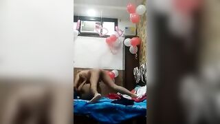 Bhabhi ke birthday pe Chod Chod ke chikhe nikalwayi.