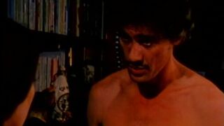 Giant Cock Male Pornstar Stud Uses His Dick To Fuck
