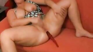 Masturbating German Plumper Dirty Talk