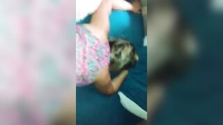 Comendo a rabuda de quatro até gozar dentro.