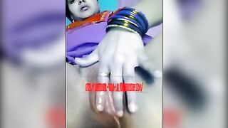 Desi Bengali Boudi masterbate on video call