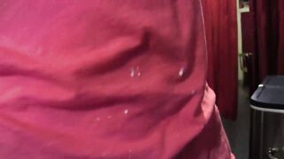 Petite service spills on the customer, in the back room she undresses and licks her clean deep into her cunt