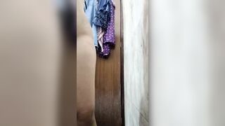 Hot indian aunty navel sex and fingering at home
