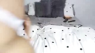 Beautiful black women shakes huge ass 3 pt1 of 2