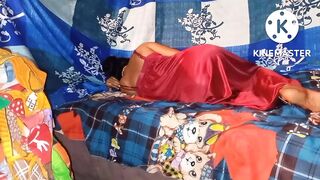 Newly Bhabhi hos sex in her first Night with Boyfriend