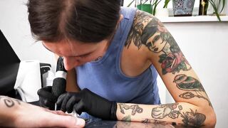 Real Sex with a tattoo artist! She fucks with clients!