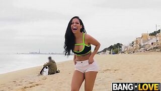 Juicy Ass Canela Skin Does Anal In The Park