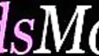 Smalltits les masturbates
