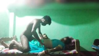 Desi bhabhi ki romantic chudayi with her brother friends