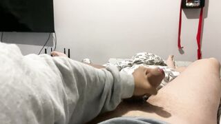 I tell him how I will make him cuckold and he cums, in spanish