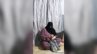College student comes in home she's trying to put pancil in ass hole and squirting