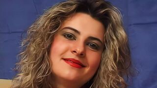 Sie will ein Stripvideo aufnehmen und der Cameramann wird Horny