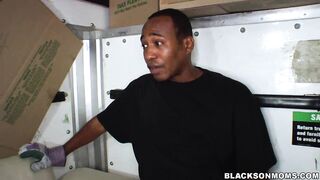 Black Movers move in on this Mom