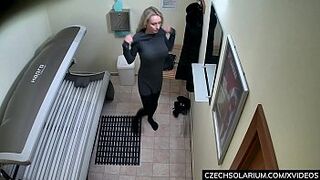 Beautiful Big Tits MIlf in Public Solaruim
