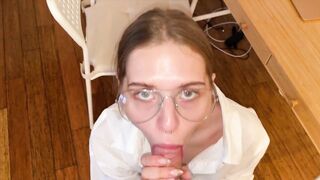 Physics professor is fucking a student. Californiababe is swallowing cum