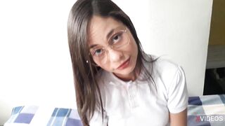 I insist on fucking my c0usin who comes from her until I succeed