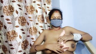 Indian Sapan didi dildo apki ghand me gus jayega