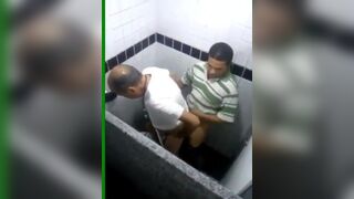 An arab doctor being fucked in Oran hospital