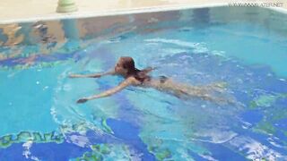 Tiffany Tatum super hot pool action