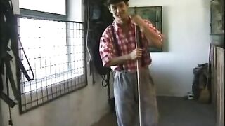 Spermageile-Kuh-Fotzen.-Porno,-DE-(UPLOAD-PornoLand)