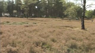 junge naturvebundenes teen mastubiert gerne im freien