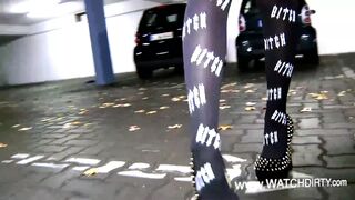 Blonde notgeile Schlampe fickt mit fremden auf Hotel
