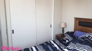fucking a mature mom during college trip