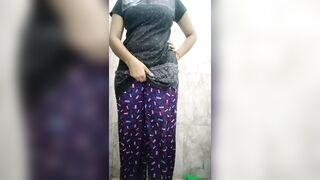 Hot indian girl bathing new year