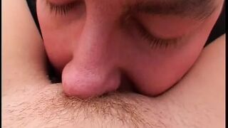 Milf bekommt erst den Dildo dann den Schwanz