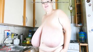 Mega Boobs Play from Clipfoo