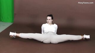 Best turn on from a sexy gymnast Rima Soroka