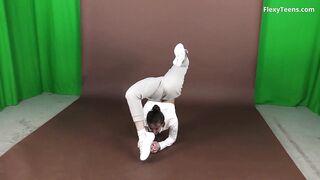 Best turn on from a sexy gymnast Rima Soroka